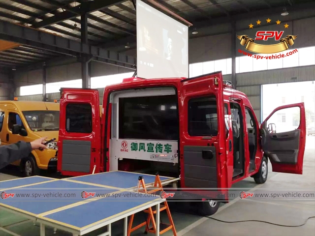 Dongfeng Mini Bus Agriculture LED Show Truck -B